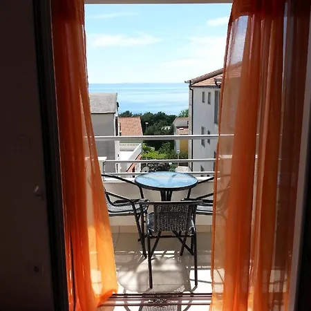 Grey House * Makarska