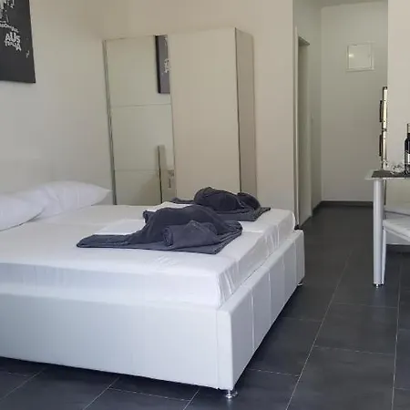 Grey House Apartment Makarska