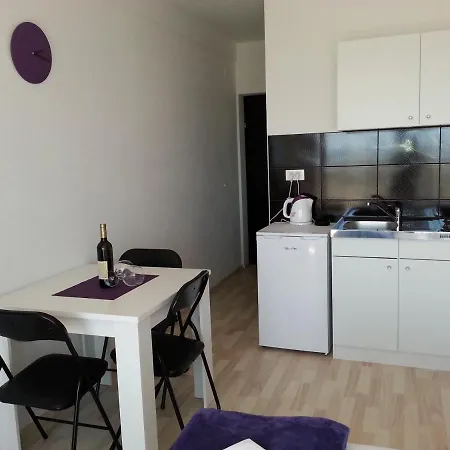 Grey House Apartment Makarska